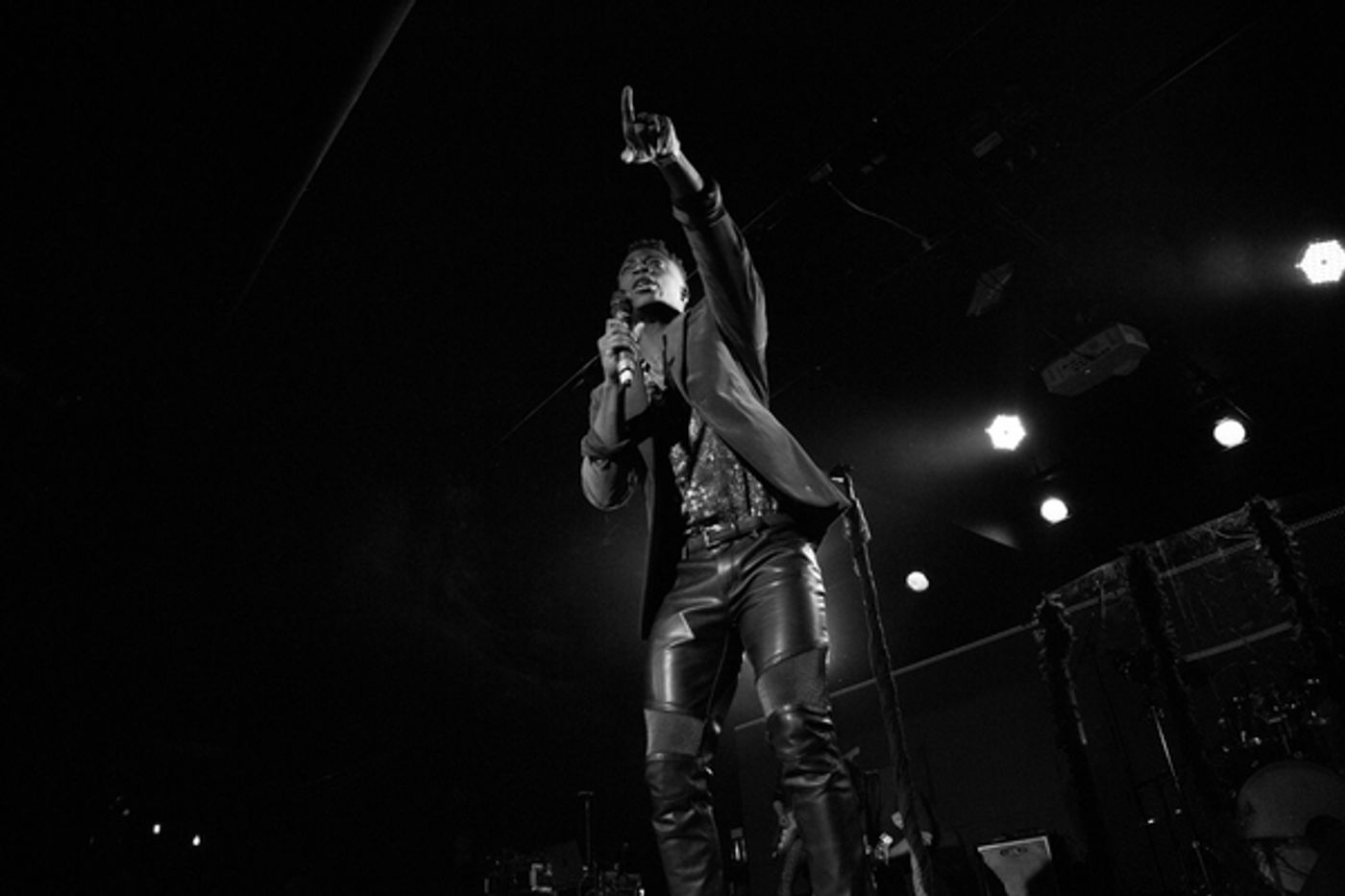 Photo Flash: Lena Hall, Robin De Jesus & More Pay Tribute to Prince at 42West  Image