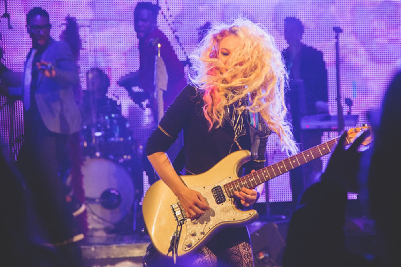 Photo Flash: Lena Hall, Robin De Jesus & More Pay Tribute to Prince at 42West  Image