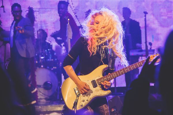 Ariel Bellvalairec Photo