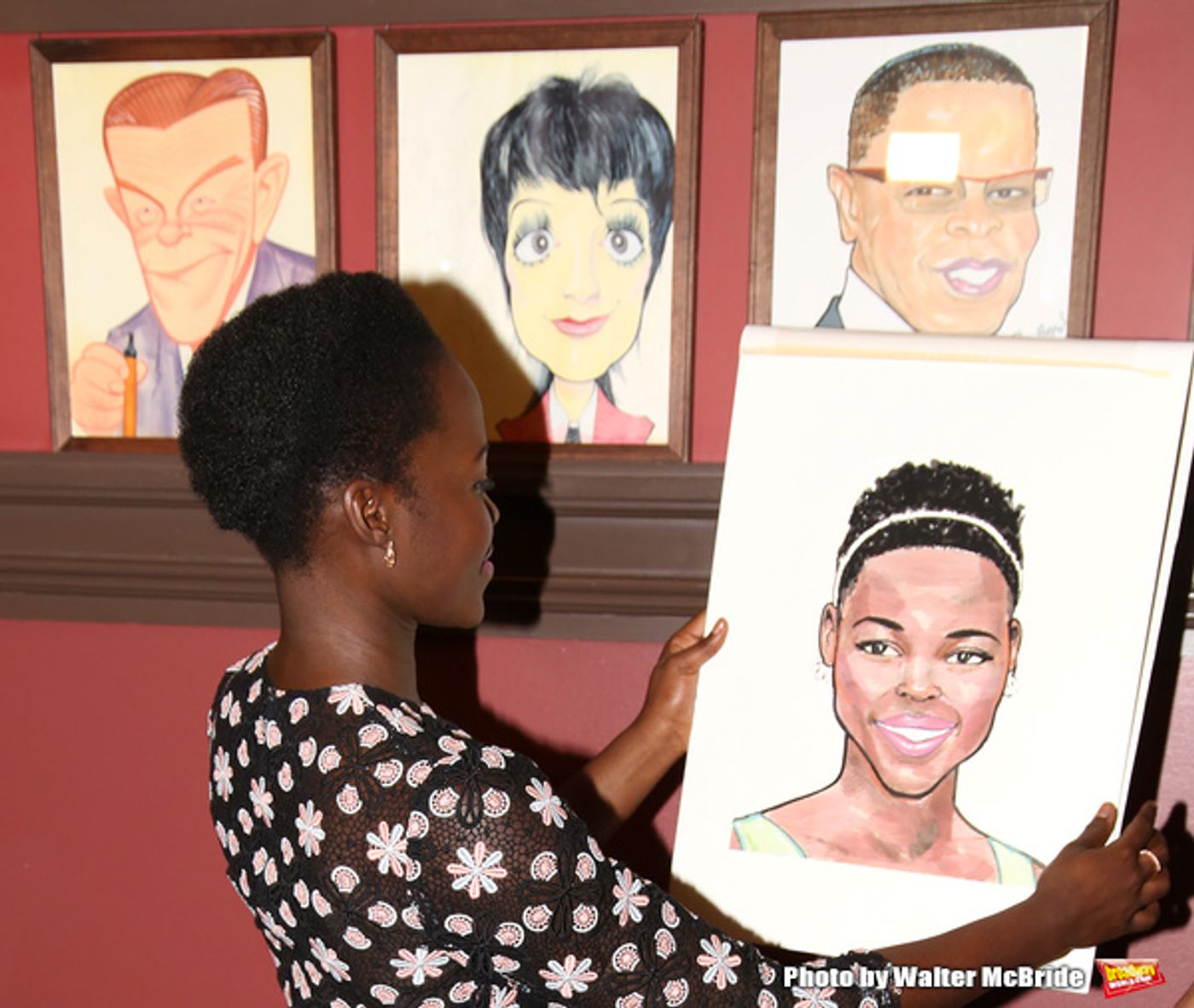 Photo Coverage: ECLIPSED's Lupita Nyong'o Celebrates Her New Sardi's Portrait!  Image