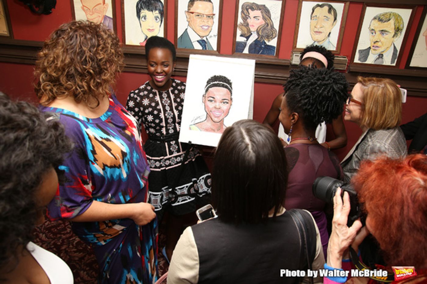 Photo Coverage: ECLIPSED's Lupita Nyong'o Celebrates Her New Sardi's Portrait!  Image