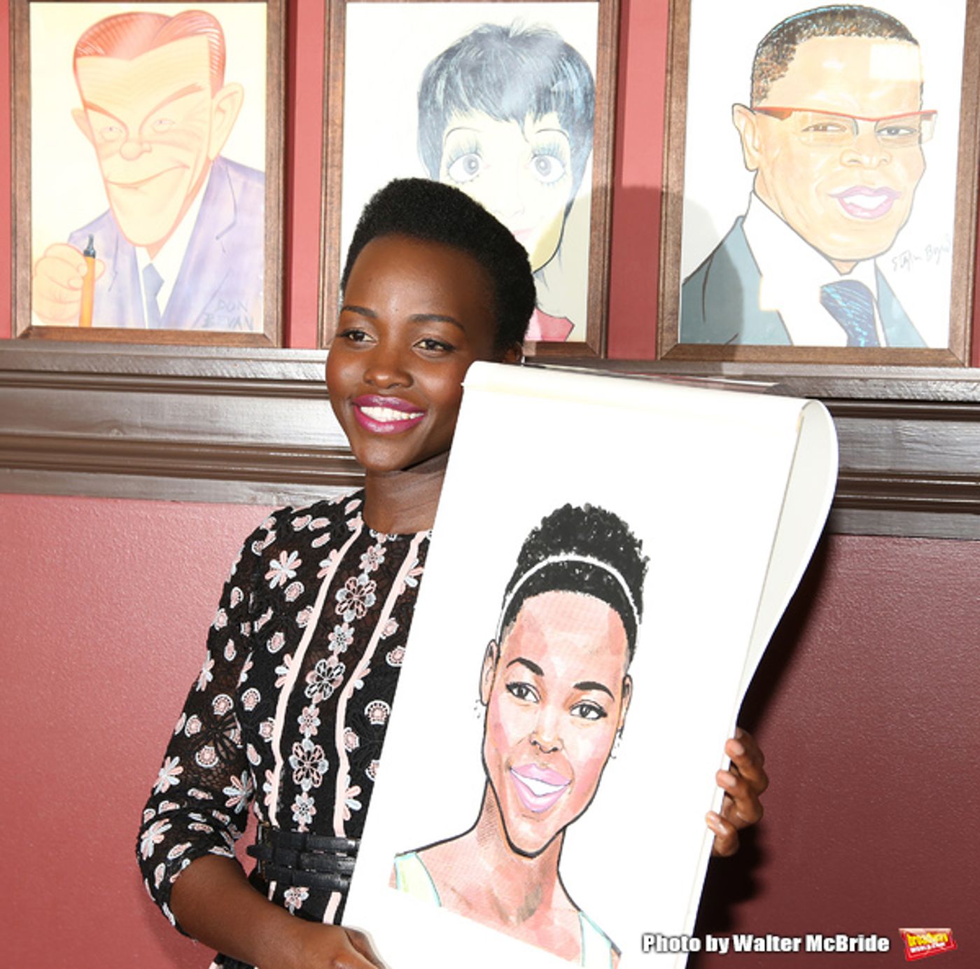 Photo Coverage: ECLIPSED's Lupita Nyong'o Celebrates Her New Sardi's Portrait!  Image