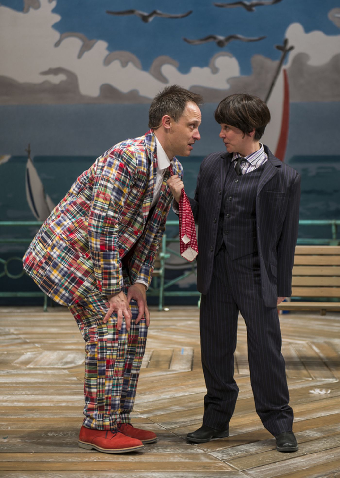 Photo Flash: First Look at ONE MAN, TWO GUVNORS at Court Theatre  Image