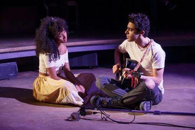 Nabiyah Be and Damon Daunno Photo