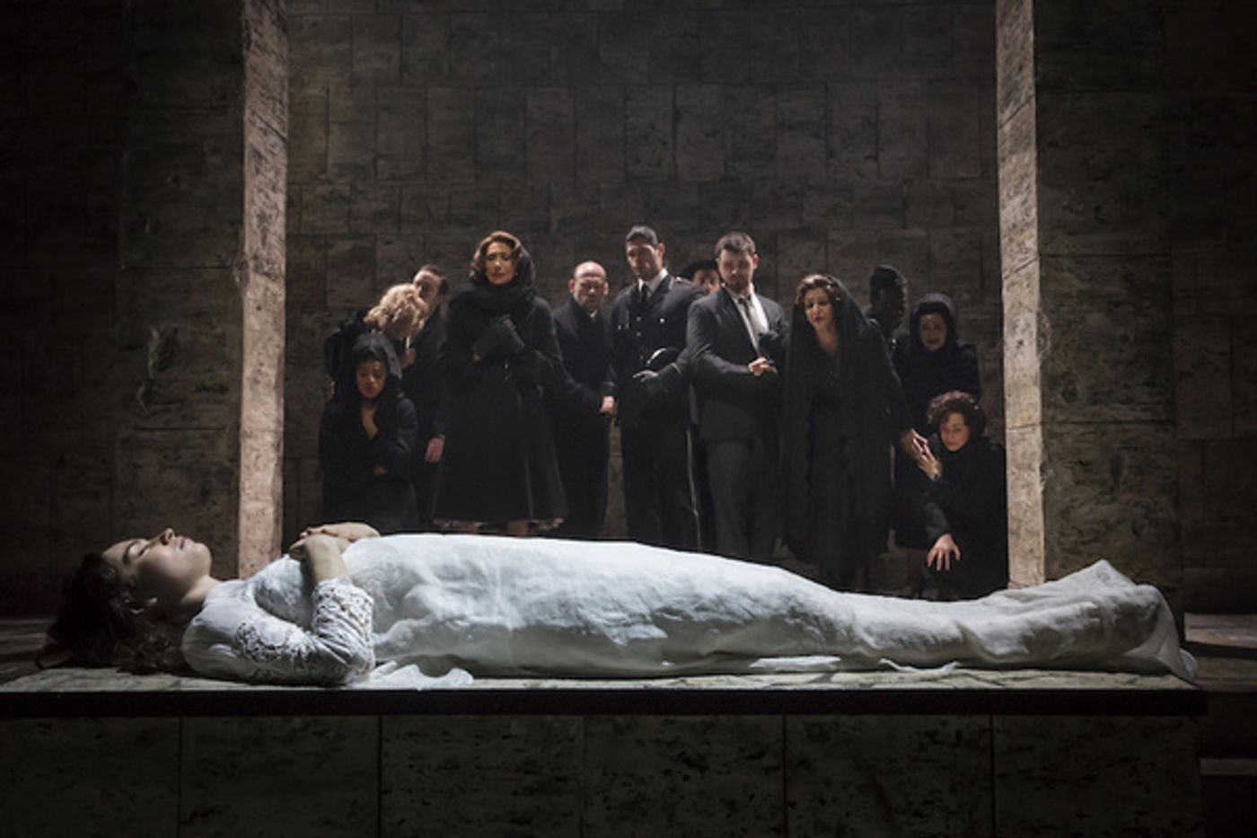 Photo Flash: Lily James and Richard Madden Open in Kenneth Branagh's ROMEO AND JULIET  Image