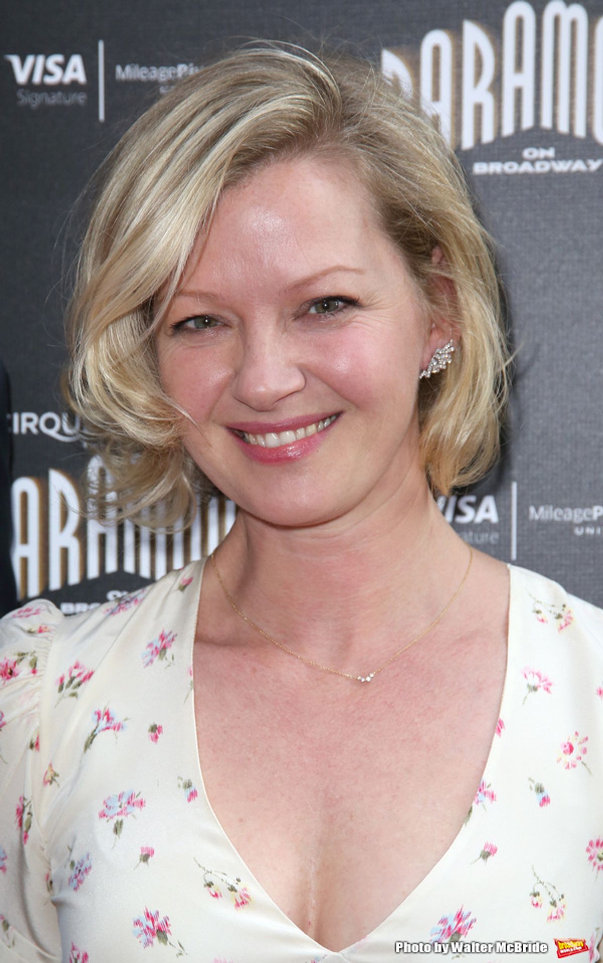 Gretchen Mol  at 
