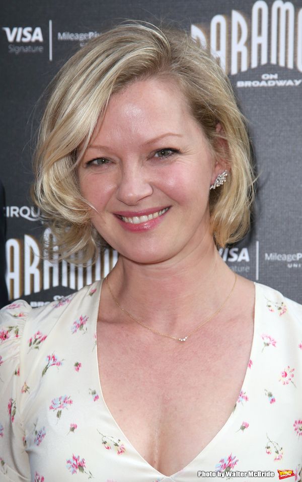 Gretchen Mol  Photo