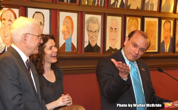 Steve Martin, Edie Brickell and Joey Parnes  Photo