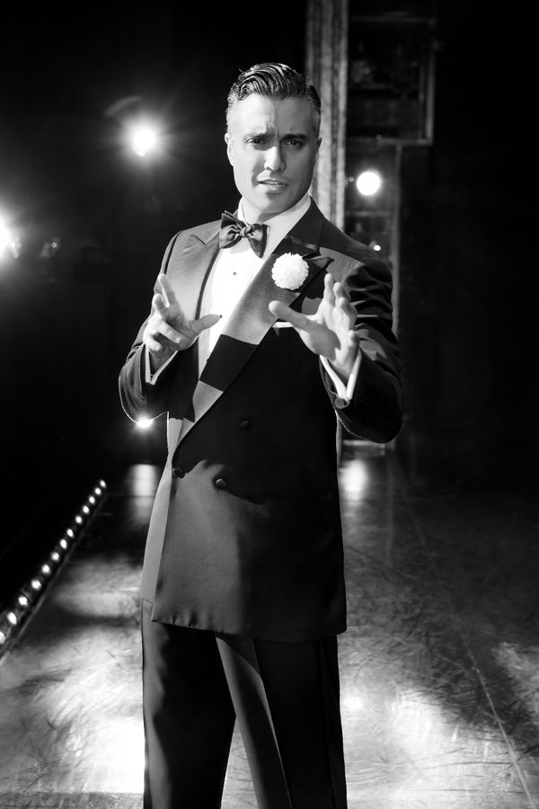 Jaime Camil Photo