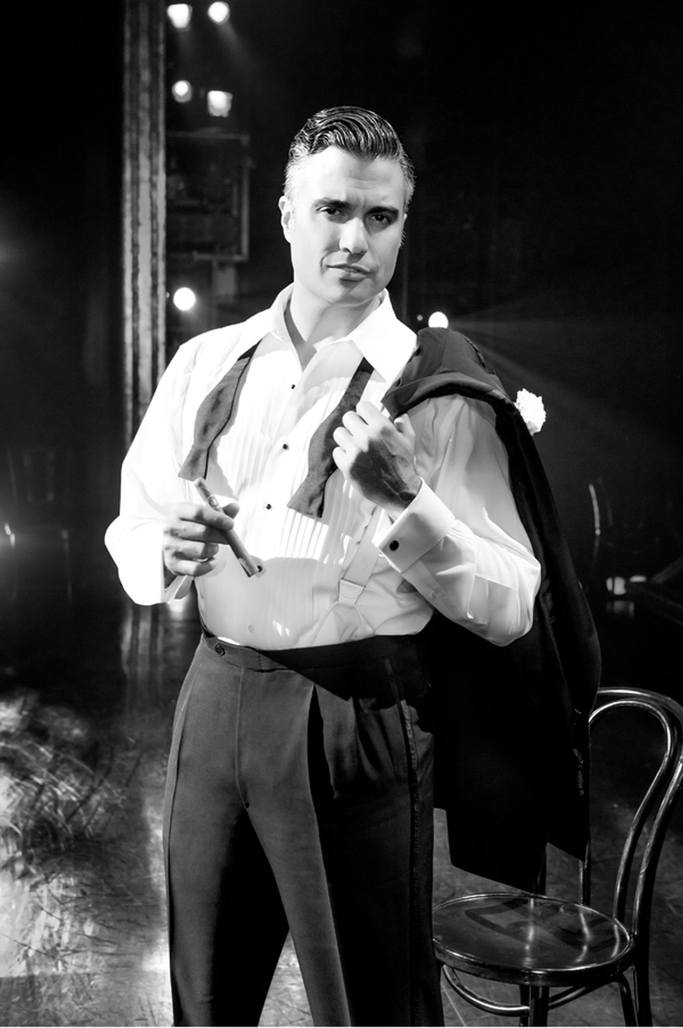 Photo Flash: First Look at Jaime Camil as CHICAGO's Billy Flynn!  Image