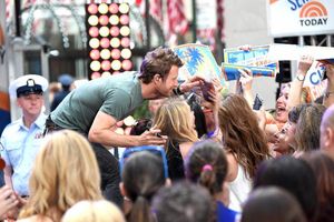 DIERKS BENTLEY Photo