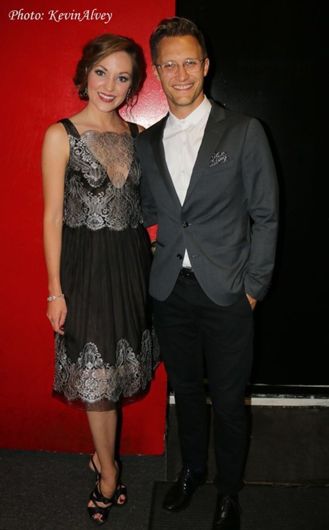 Photo Flash: Tony Nominee Laura Osnes Performs at Birdland  Image