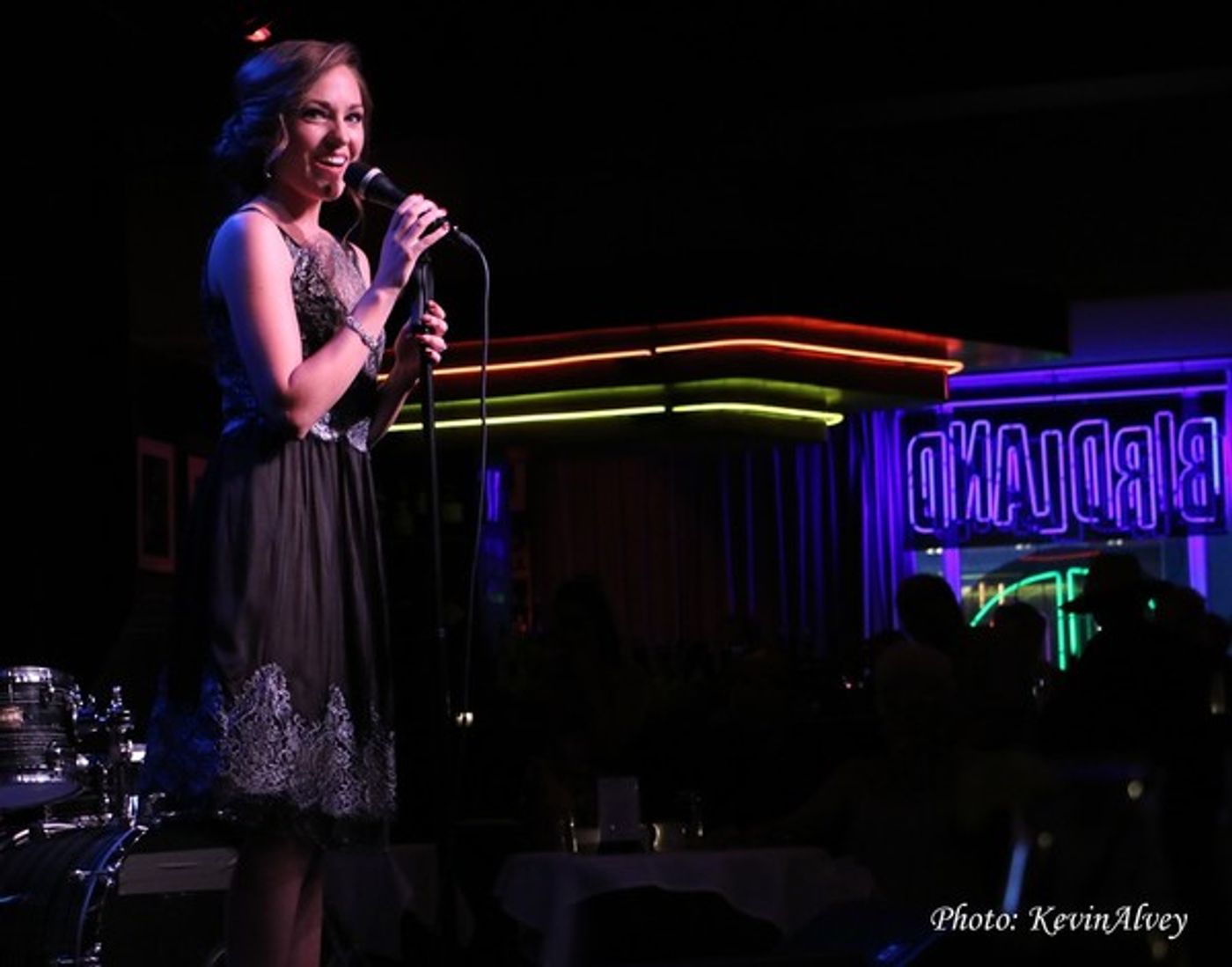 Photo Flash: Tony Nominee Laura Osnes Performs at Birdland  Image