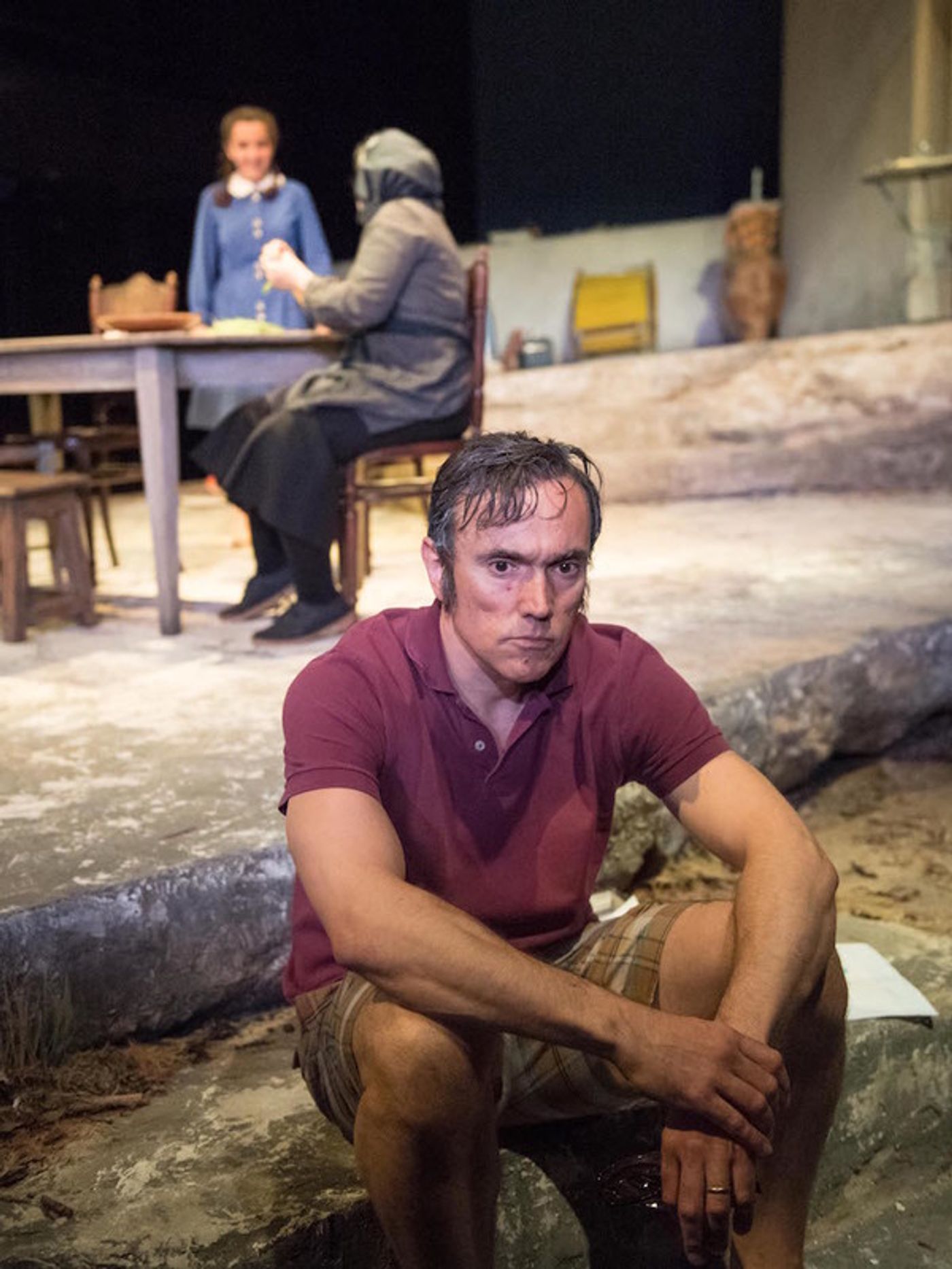 Photo Flash: Ben Miles and Elizabeth McGovern Open in SUNSET AT THE VILLA THALIA at the National Theatre  Image