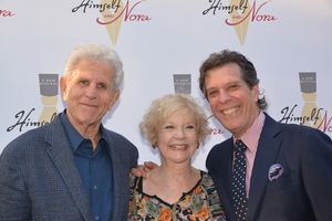Tony Roberts, Penny Fuller and Jonathan Brielle @ BroadwayWorld Tony Roberts, Penny Fuller and Jonathan Brielle Photo