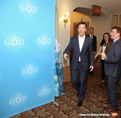Sean Hayes  Photo