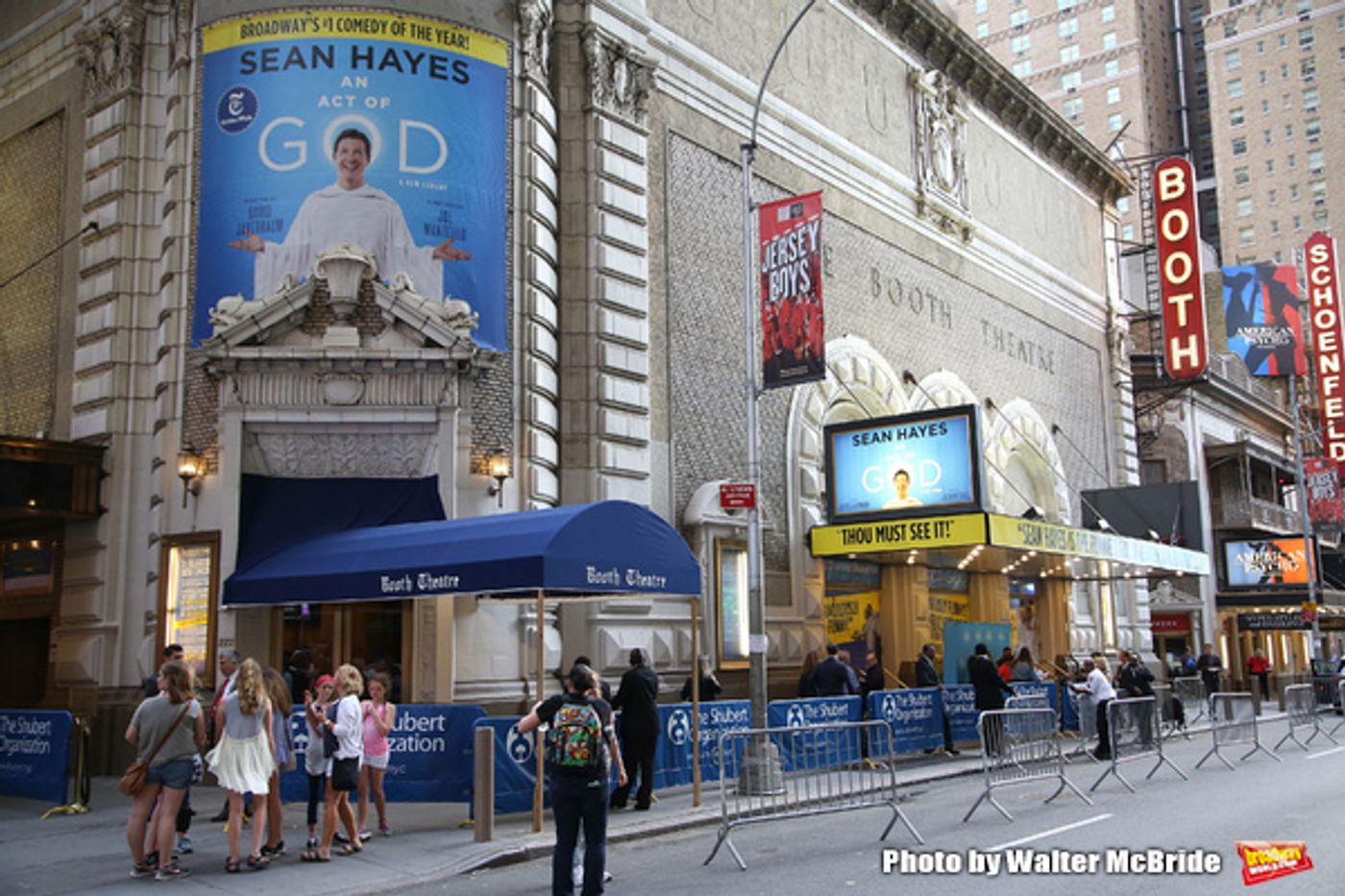 Photo Coverage: On the Red Carpet for Opening Night of AN ACT OF GOD!  Image