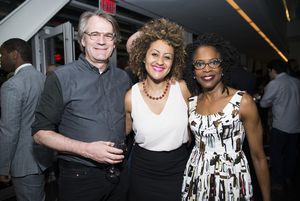 LCT Resident Director Bartlett Sher (upcoming: Oslo at the Mitzi E. Newhouse) celebra Photo