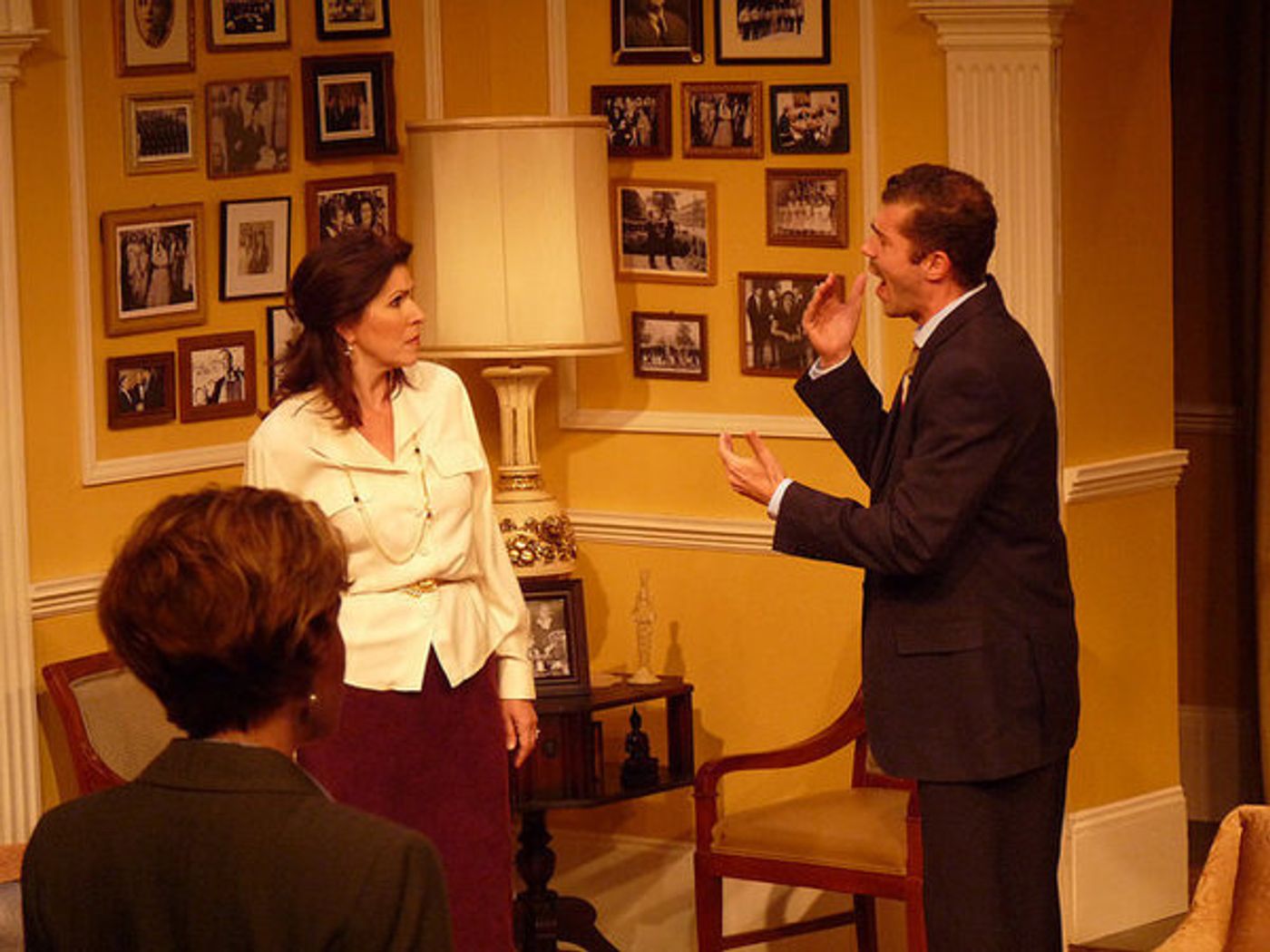 Photo Flash: First Look at THE CITY OF CONVERSATION at Horizon Theatre  Image