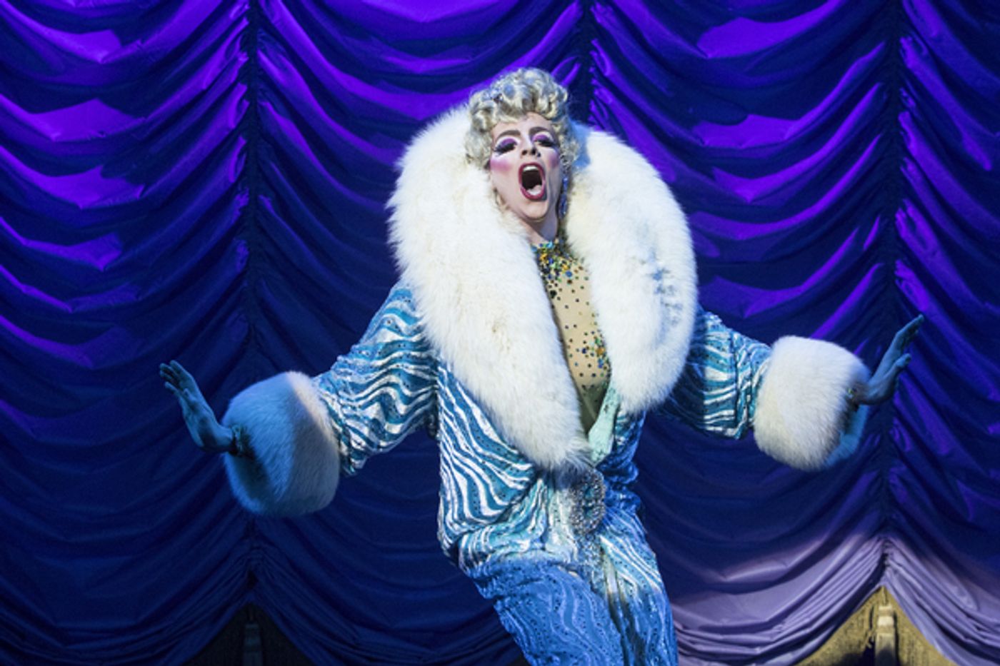 Photo Flash: First Look at Bobby Smith, Brent Barrett & More in Signature Theatre's LA CAGE AUX FOLLES  Image