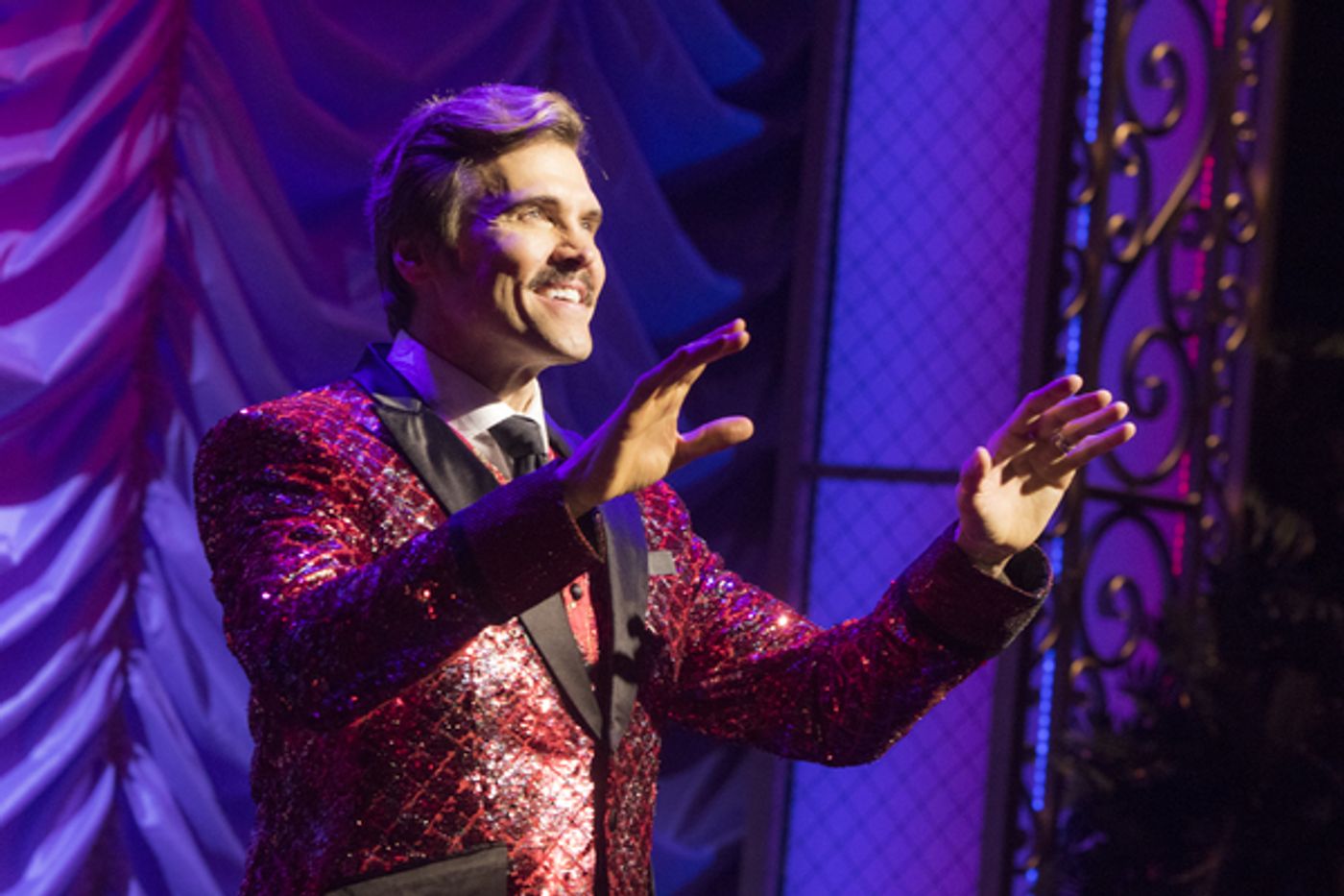 Photo Flash: First Look at Bobby Smith, Brent Barrett & More in Signature Theatre's LA CAGE AUX FOLLES  Image