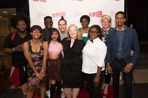 KIRSTEN CHILDS & Fannie Lou Hamer High School Students @ BroadwayWorld KIRSTEN CHILDS & Fannie Lou Hamer High School Students Photo