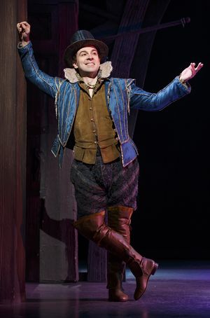 Rob McClure @ BroadwayWorld Rob McClure Photo