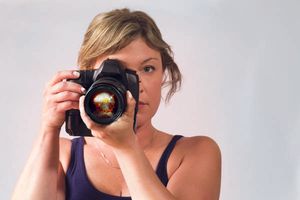 Joanna Sycz as Sarah Photo