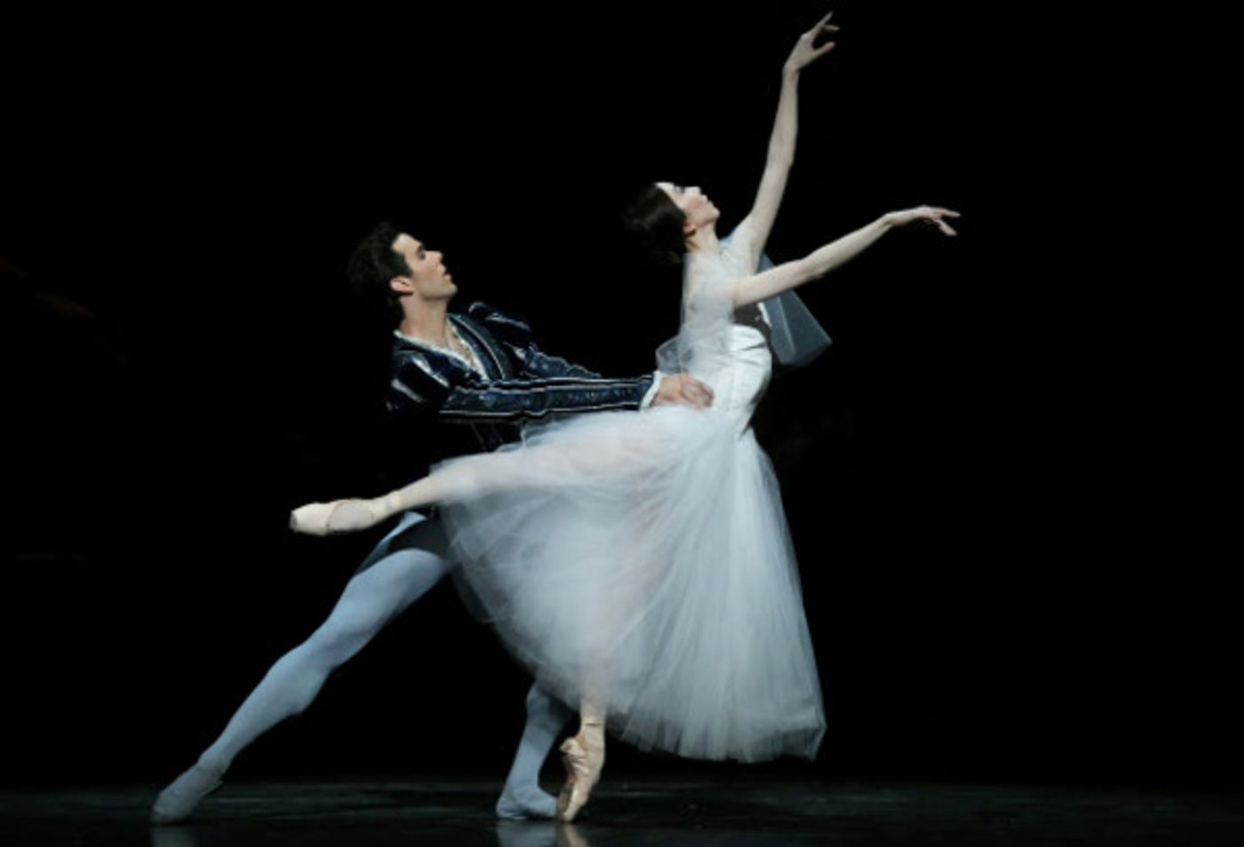 Photo Flash: Houston Ballet Ends 2015-16 Season With World Premiere of Stanton Welch's GISELLE  Image