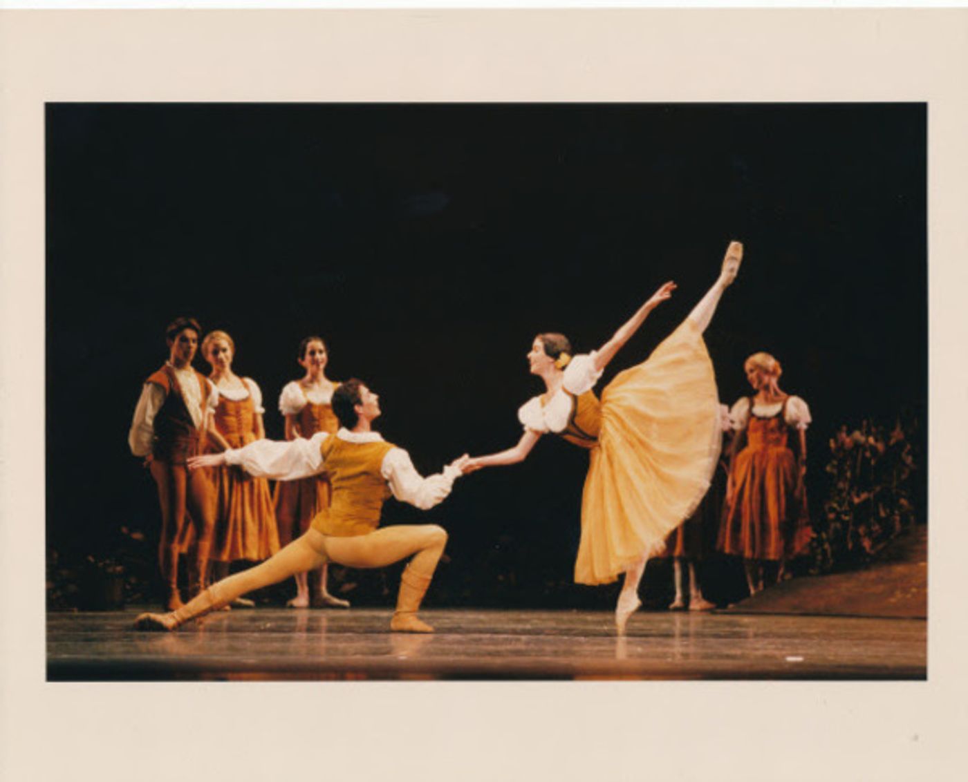 Photo Flash: Houston Ballet Ends 2015-16 Season With World Premiere of Stanton Welch's GISELLE  Image