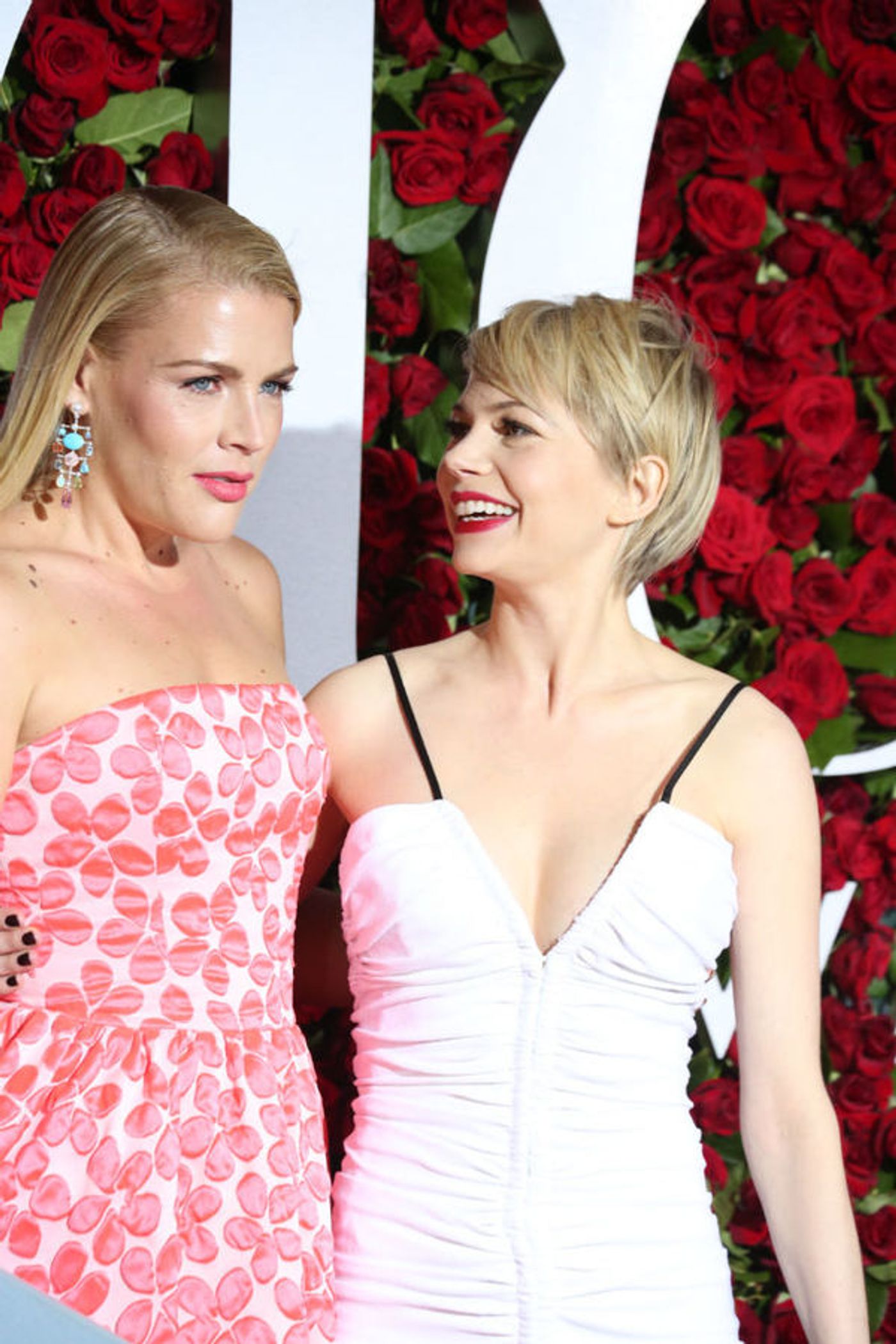 Photo Coverage: 2016 Tony Awards Red Carpet Arrivals - Part 4  Image
