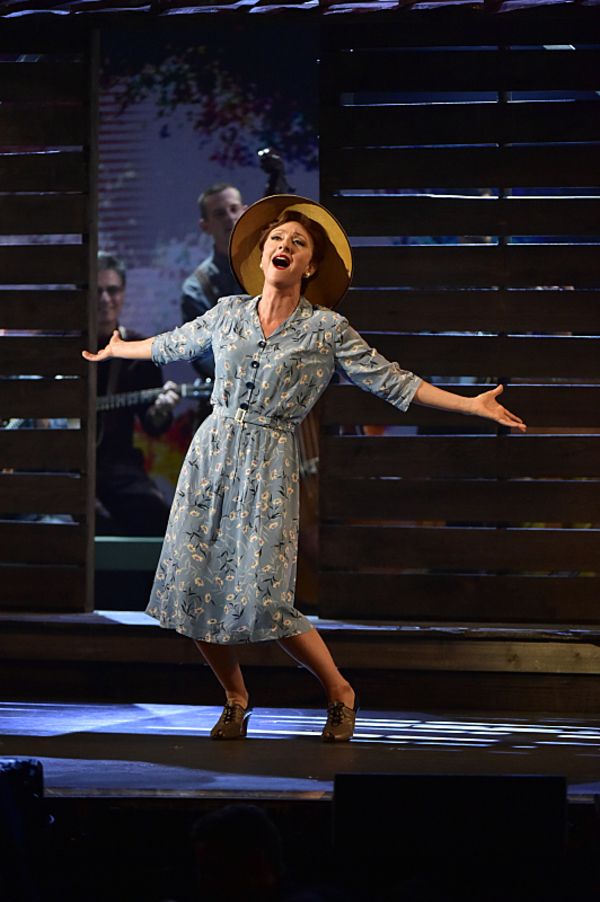 Steve Martin, Edie Brickell, and the cast of Bright Star Photo