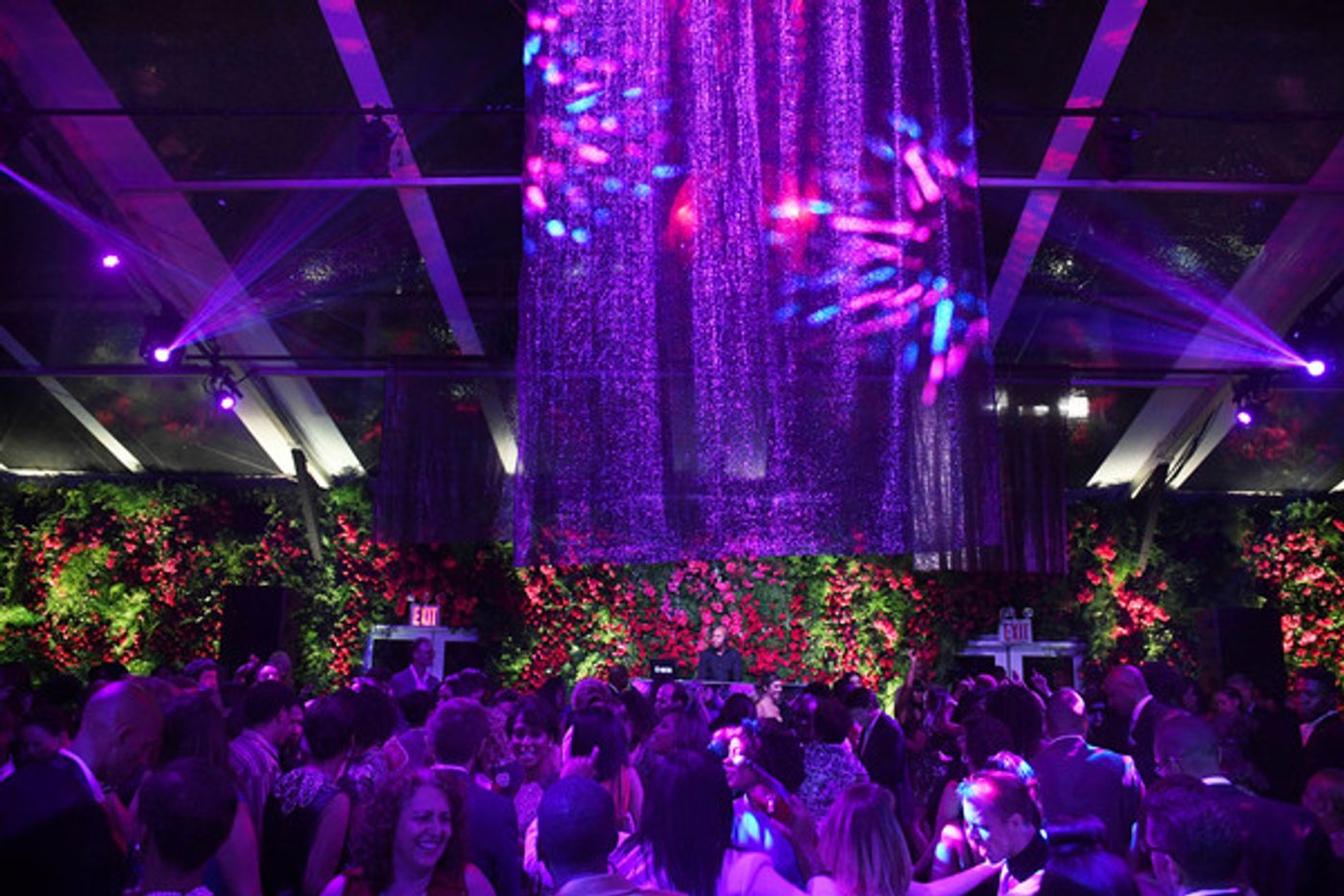 Photo Flash: Apollo Theater Hosts Spring Gala, Featuring LL Cool J, Prince Tribute & More Photo Flash: Apollo Theater Hosts Spring Gala, Featuring LL Cool J, Prince Tribute & More Image