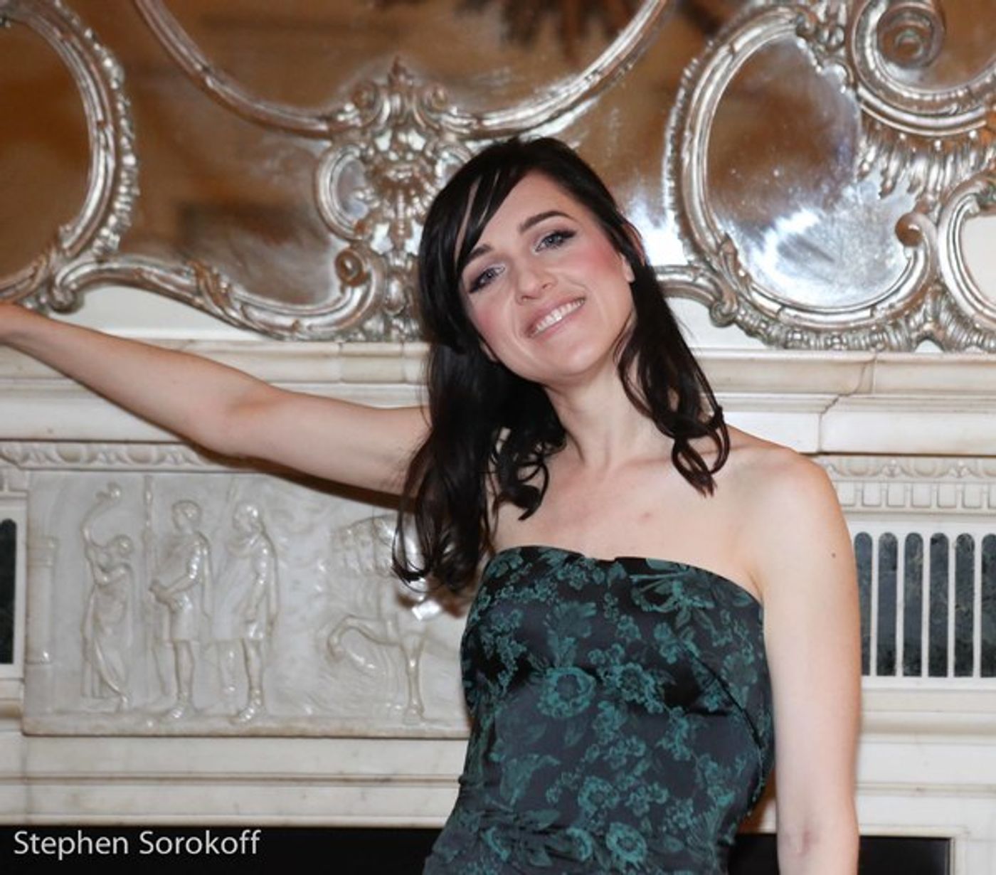 Photo Coverage: Tony Winner Lena Hall Returns To Cafe Carlyle  Image