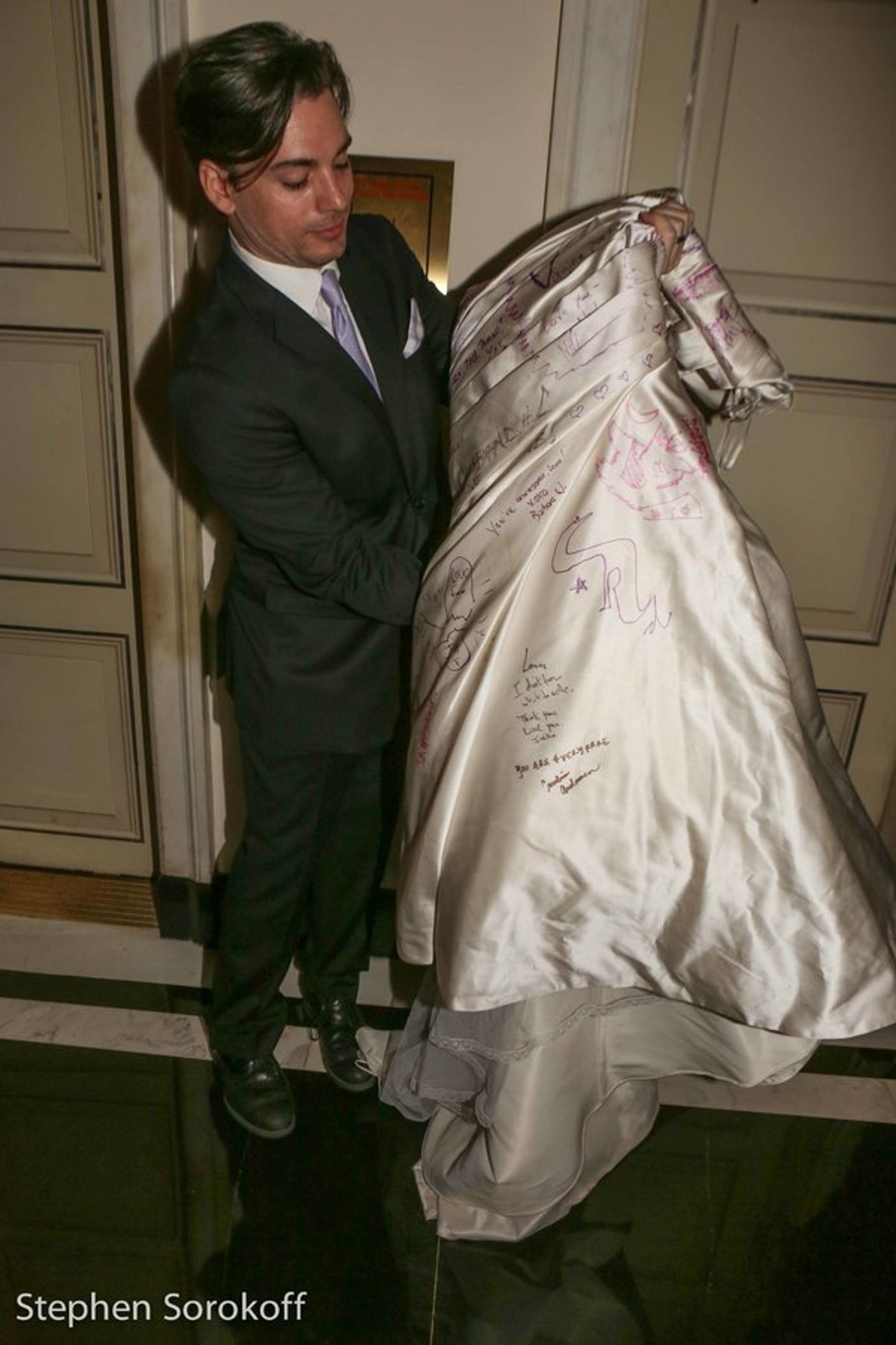 Photo Coverage: Tony Winner Lena Hall Returns To Cafe Carlyle  Image