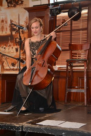 Laura Durrant @ BroadwayWorld Laura Durrant Photo