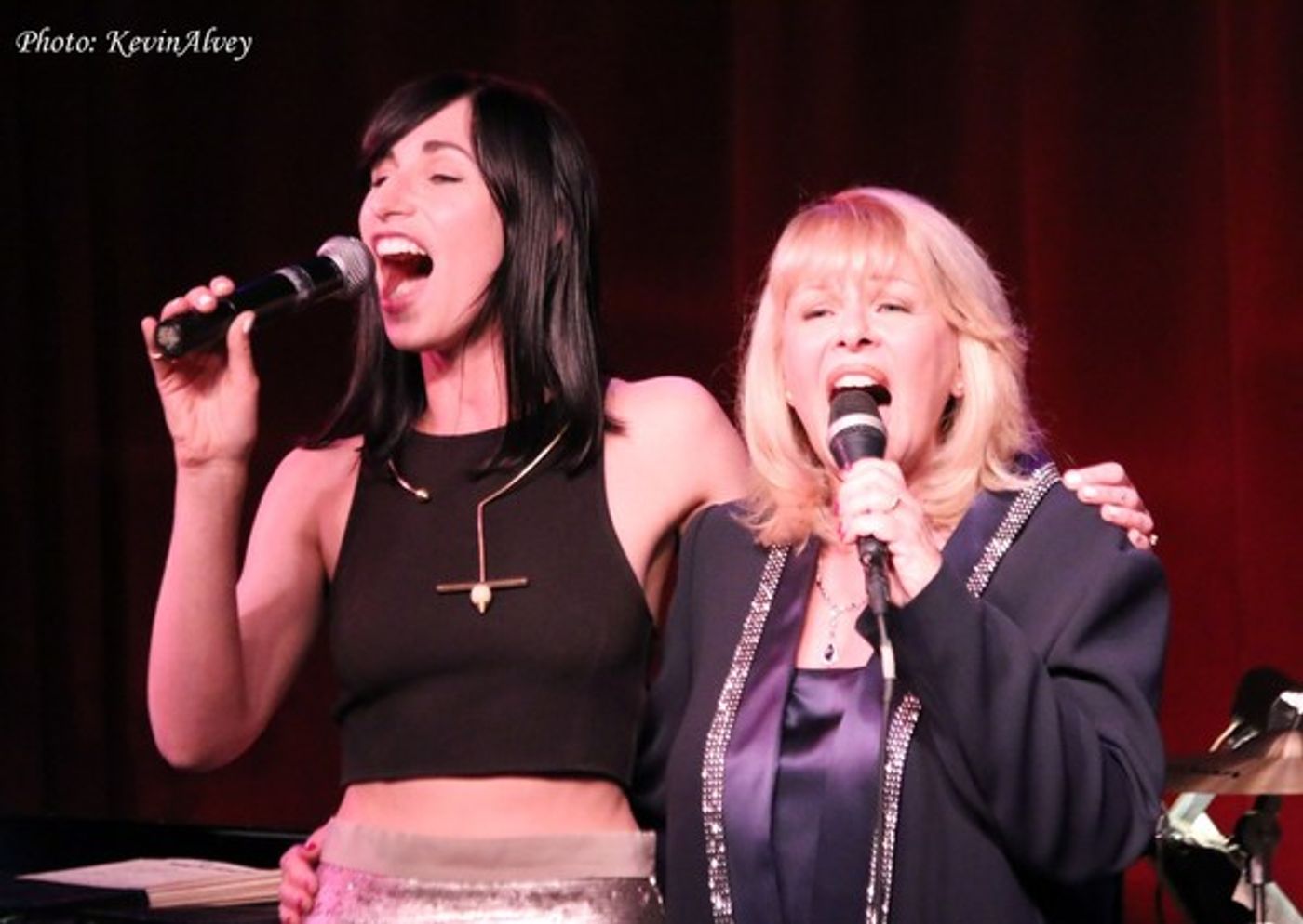 Photo Flash: Ilene Graff Brings IT'S BETTER WITH A BAND to Birdland  Image