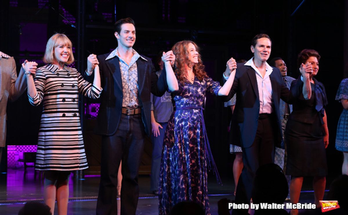 Jessica Keenan Wynn, Scott J. Campbell, Chilina Kennedy, Paul Anthony Stewart and Liz Larsen with the cast  at 