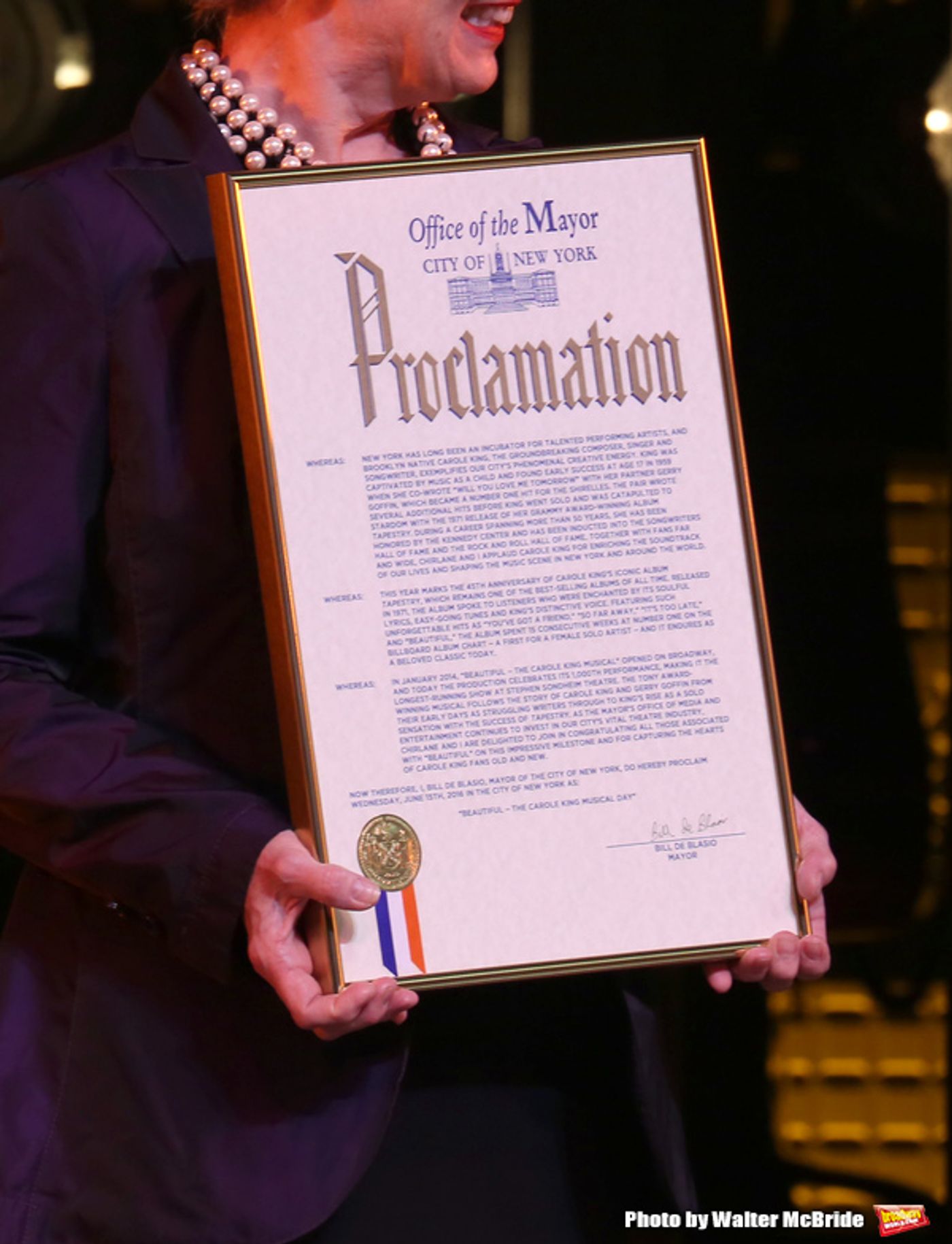 Photo Coverage: Carole King Helps BEAUTIFUL Celebrate 1000 Performances on Broadway!  Image