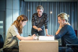 Rose Leslie, Lisa Blair, Sara Stewart @ BroadwayWorld Rose Leslie, Lisa Blair, Sara Stewart Photo