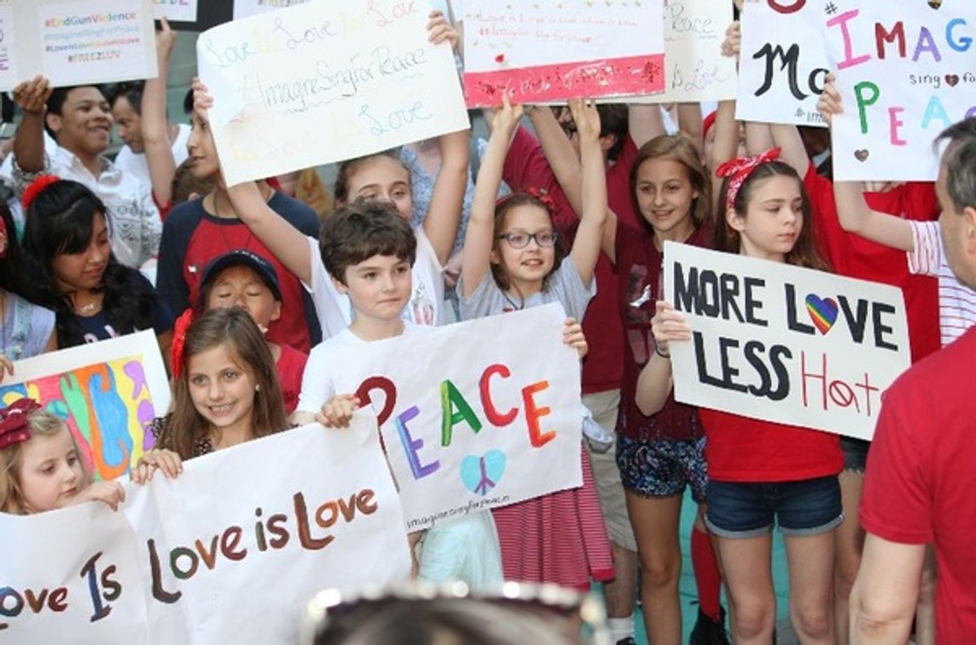 Photo Flash: Broadway Youth Perform 'Imagine' for Peace in Orlando  Image