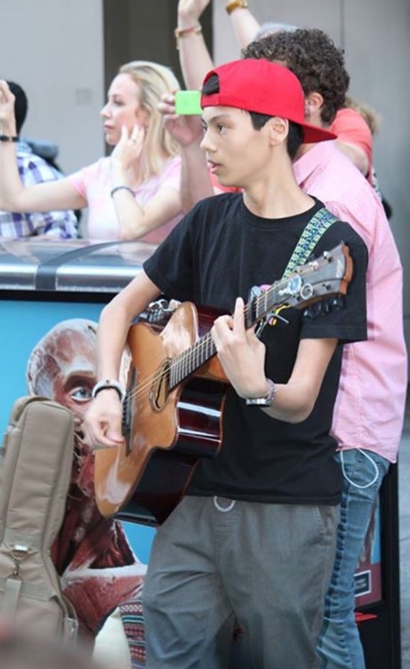 Photo Flash: Broadway Youth Perform 'Imagine' for Peace in Orlando  Image