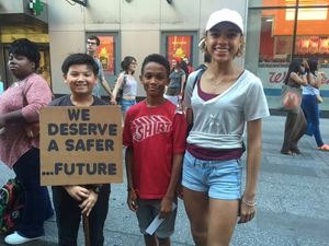Young people from the Broadway community sing John Lennon's 'Imagine' for peace @ BroadwayWorld Young people from the Broadway community sing John Lennon's 'Imagine' for peace Photo