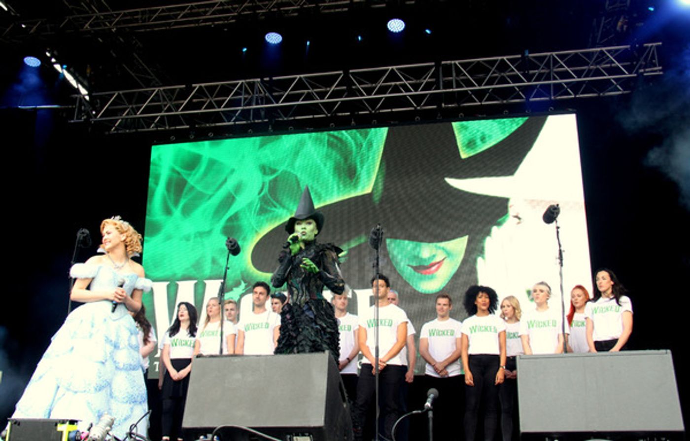 Photo Flash: Stars of WICKED and LES MISERABLES Wow at West End Live  Image