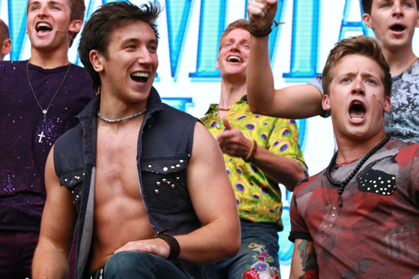 Photo Flash: Casts of BEAUTIFUL & MAMMA MIA! Perform at West End Live  Image