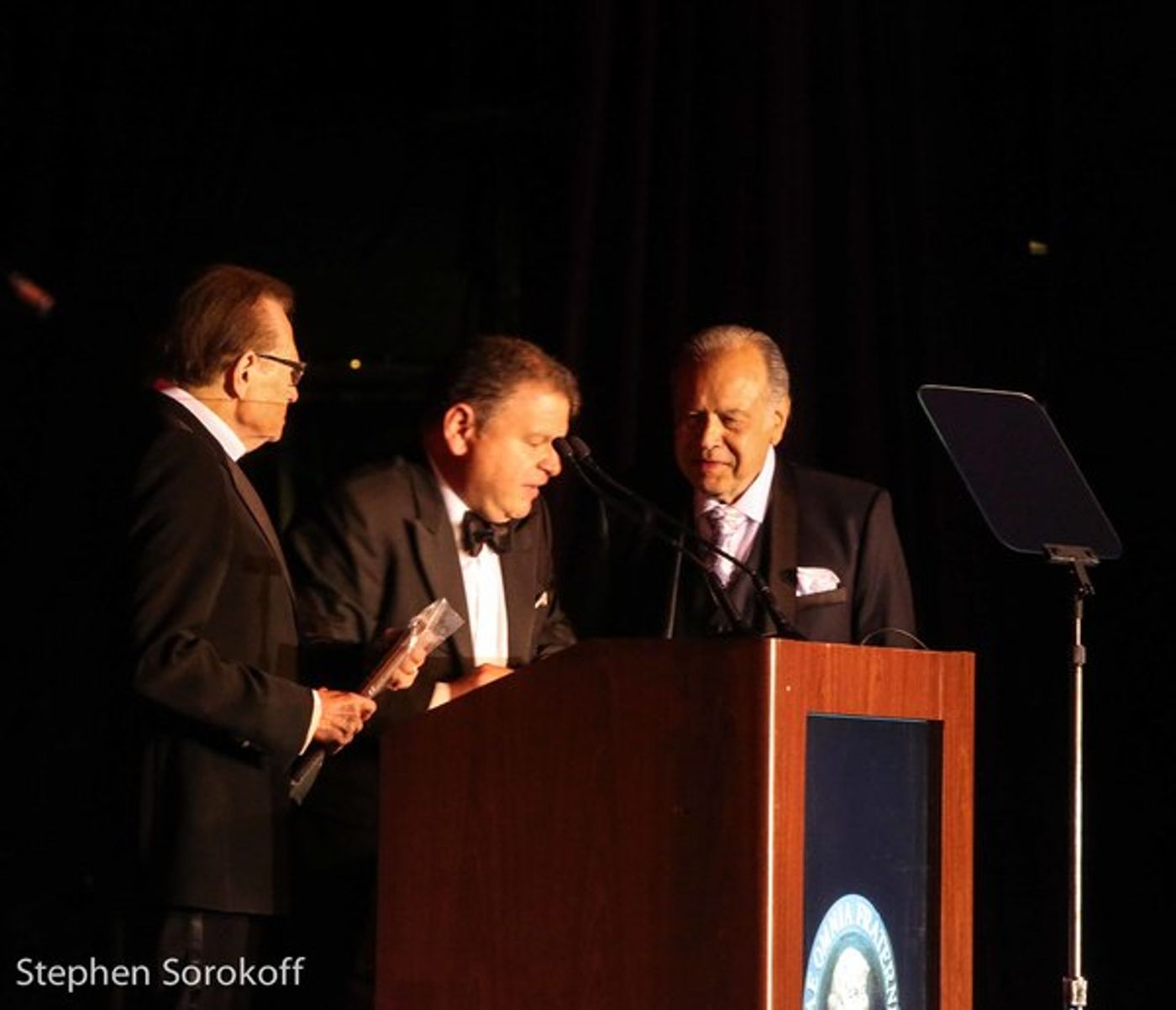Photo Coverage: Tony Bennett Receives Friars Club Entertainment Icon Award  Image