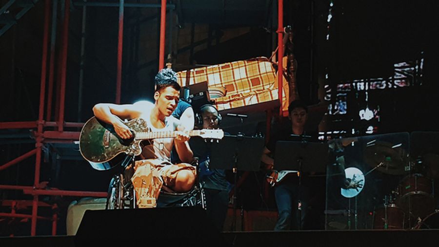 Photo Flash: First Look at AMERICAN IDIOT Manila Premiere Image
