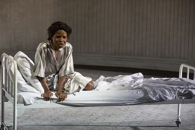 Marsha Stephanie Blake as Lady Macbeth Photo