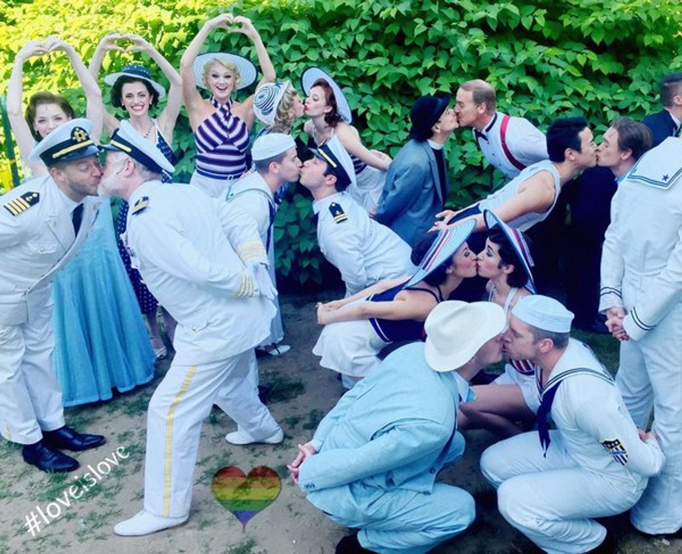 Photo Flash: MATILDA, CHICAGO, and More Casts Take Saturday Intermission Pics!  Image