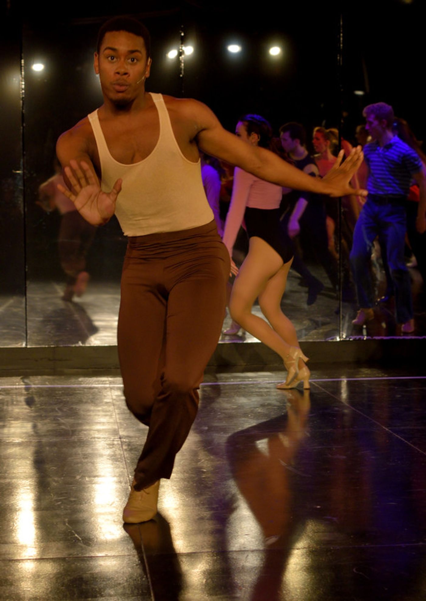 Photo Flash: Inside Look at Playhouse on Park's A CHORUS LINE  Image